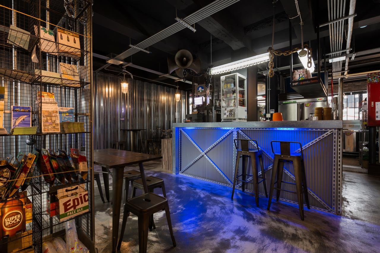 和平公獄監獄文旅 近東大門夜市 Peace Prison Cafe Inn Hualien Exterior foto