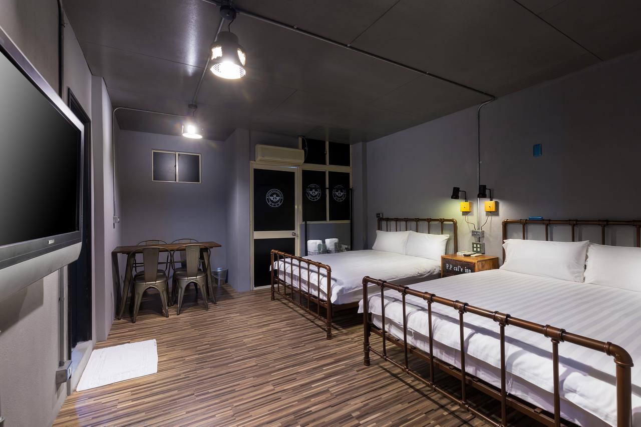 和平公獄監獄文旅 近東大門夜市 Peace Prison Cafe Inn Hualien Exterior foto